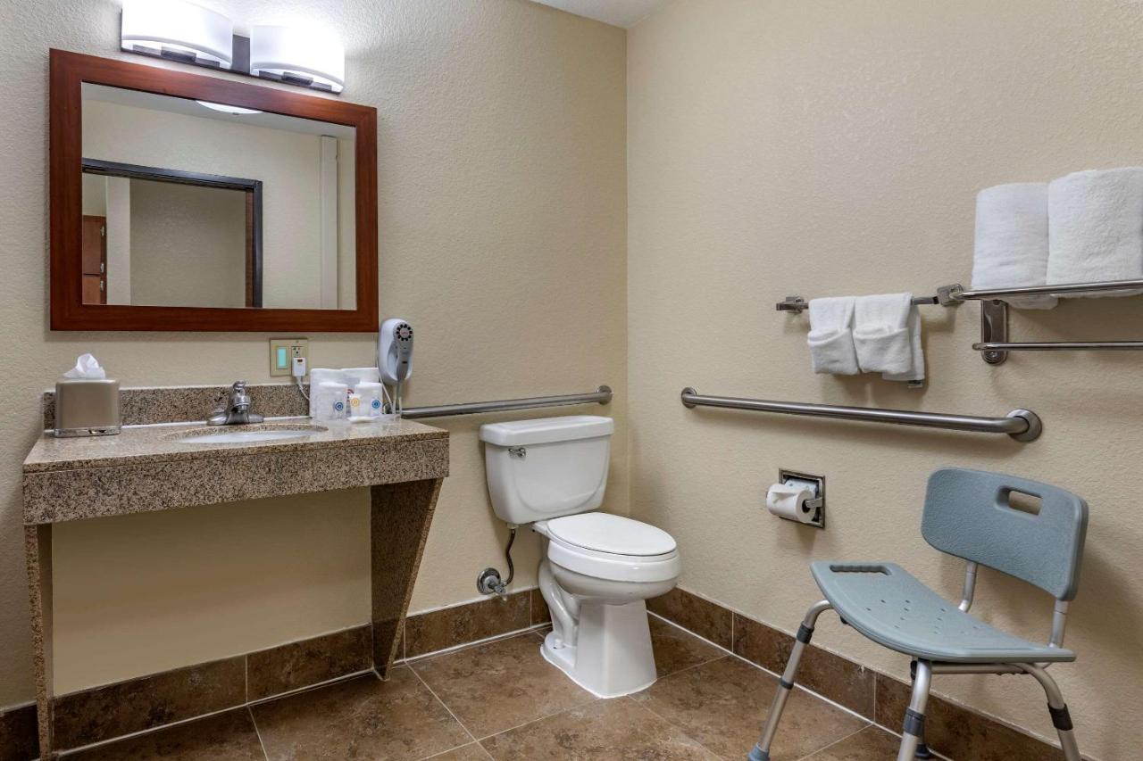 Comfort Suites Waco Near University Area Exteriör bild
