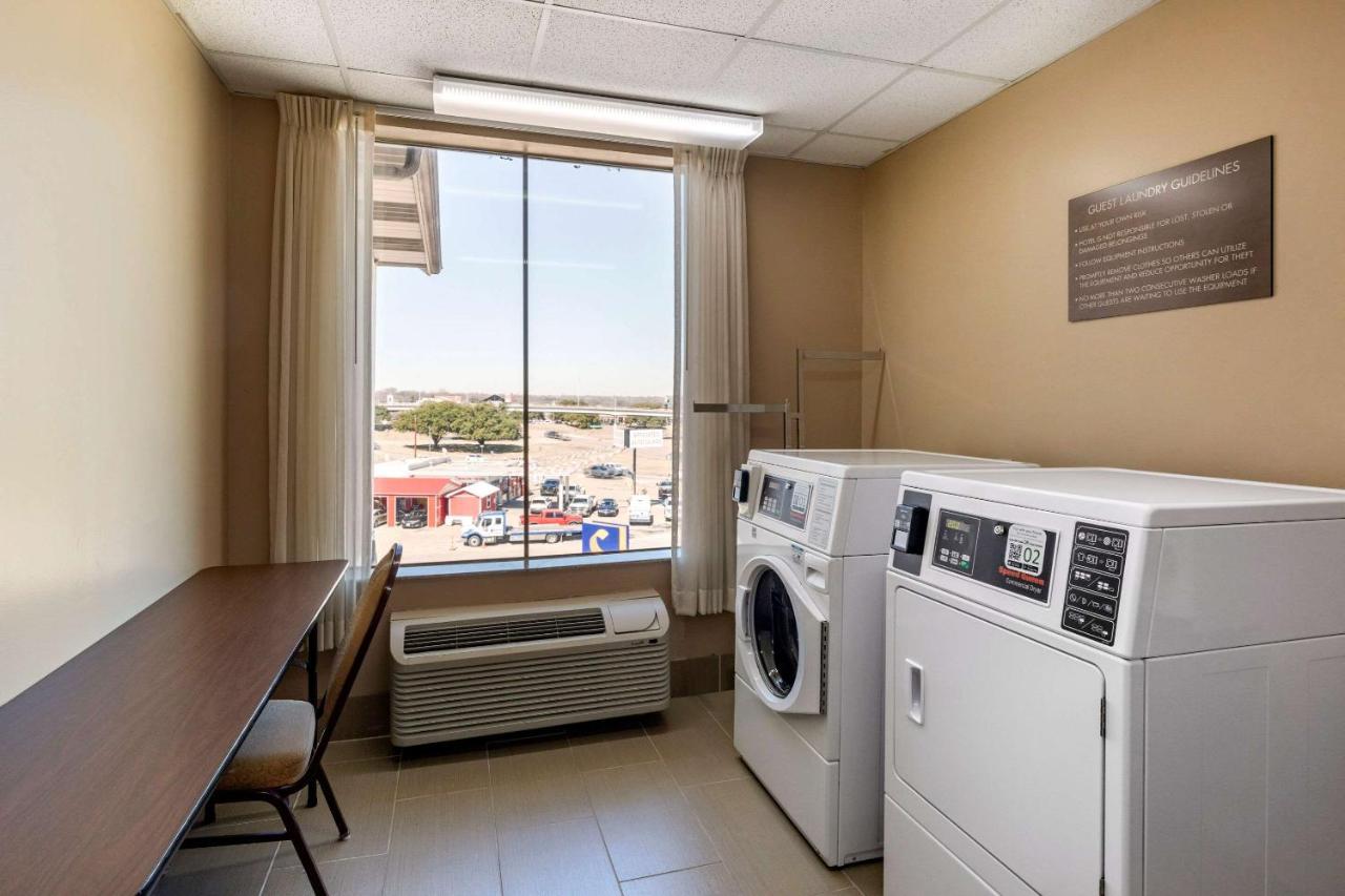 Comfort Suites Waco Near University Area Exteriör bild